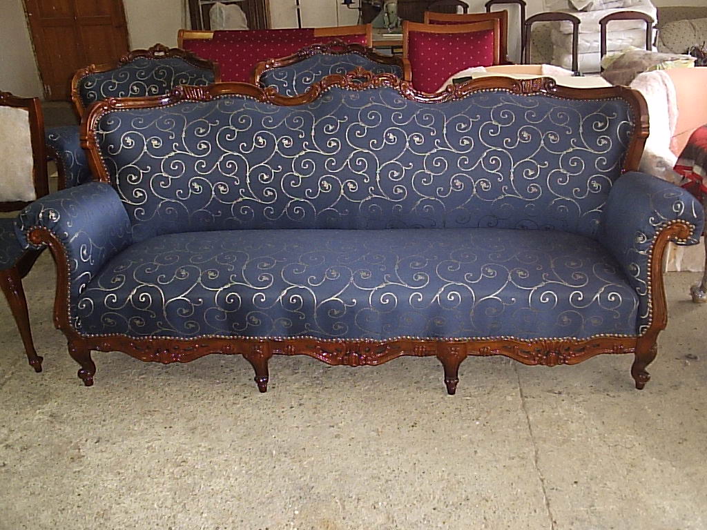 Barokk kanapé selyembrokáttal